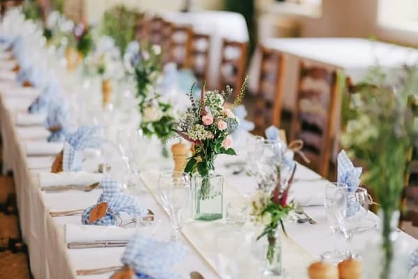 Champagne glasses toast